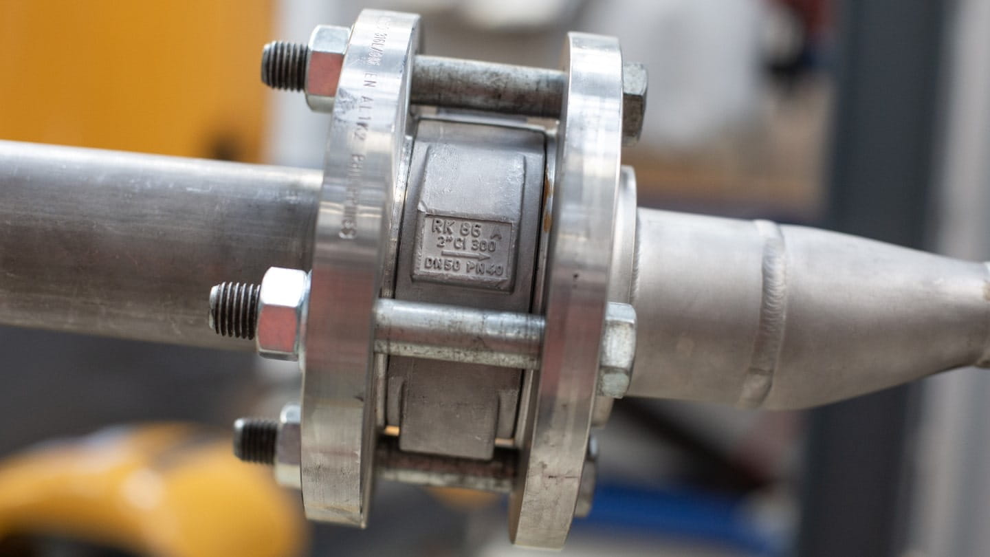 How do nonreturn (check) valves work? GESTRA
